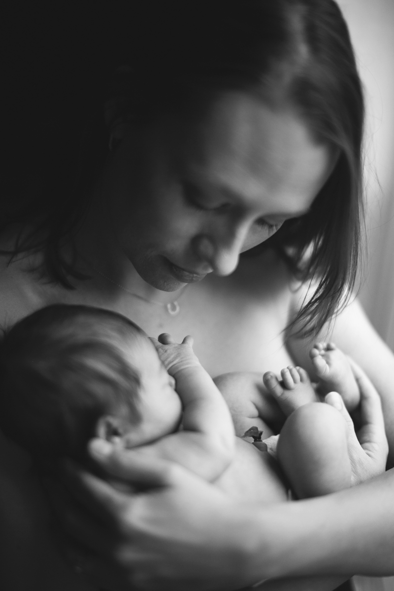 Laura Ring Photography - Seattle Newborn Lifestyle Photographer -